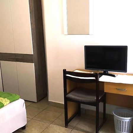 Hostel Maros Дьєр Екстер'єр фото
