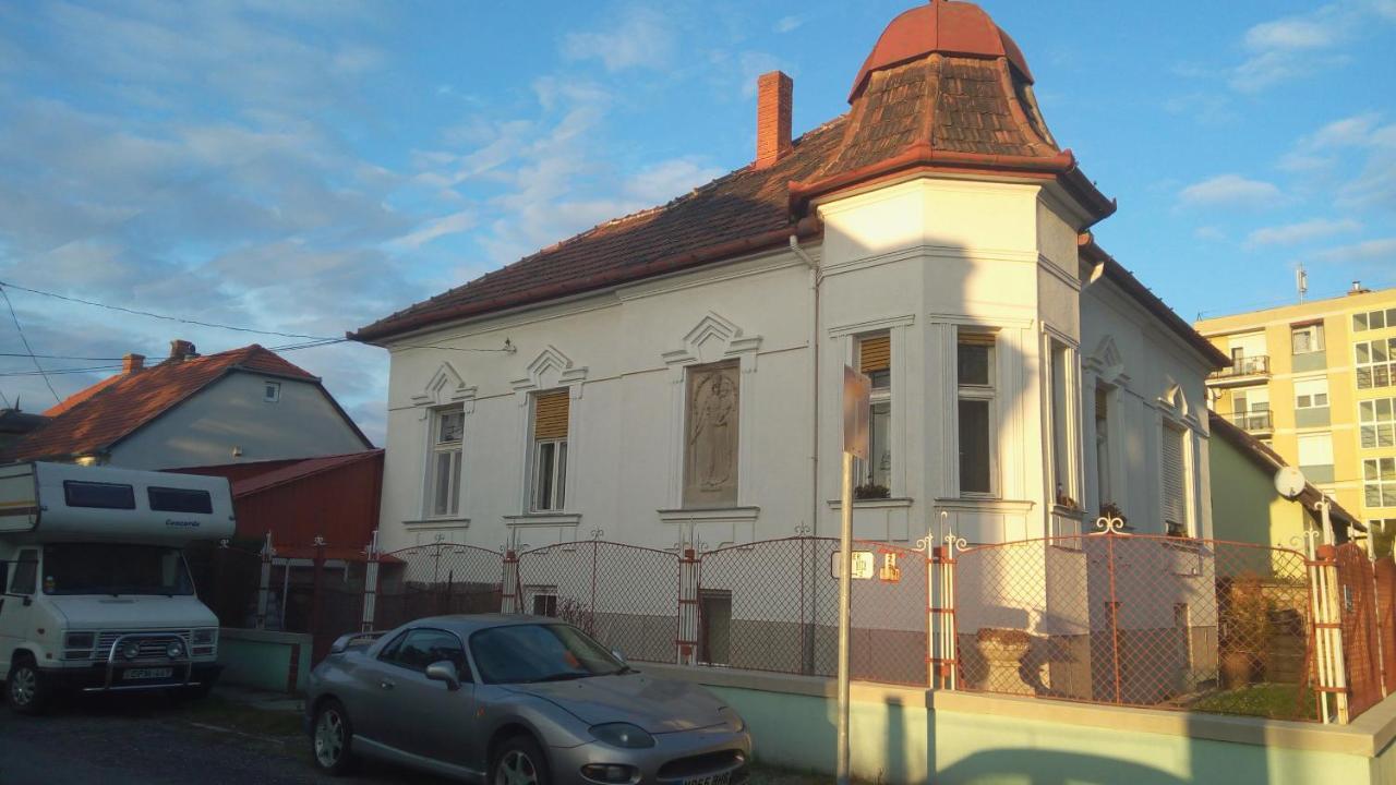 Hostel Maros Дьєр Екстер'єр фото