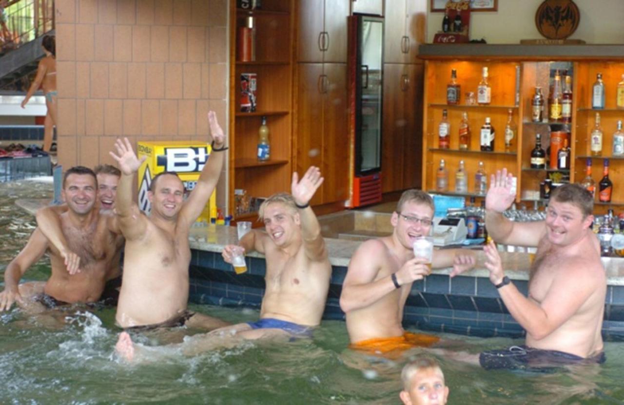 Hostel Maros Дьєр Екстер'єр фото