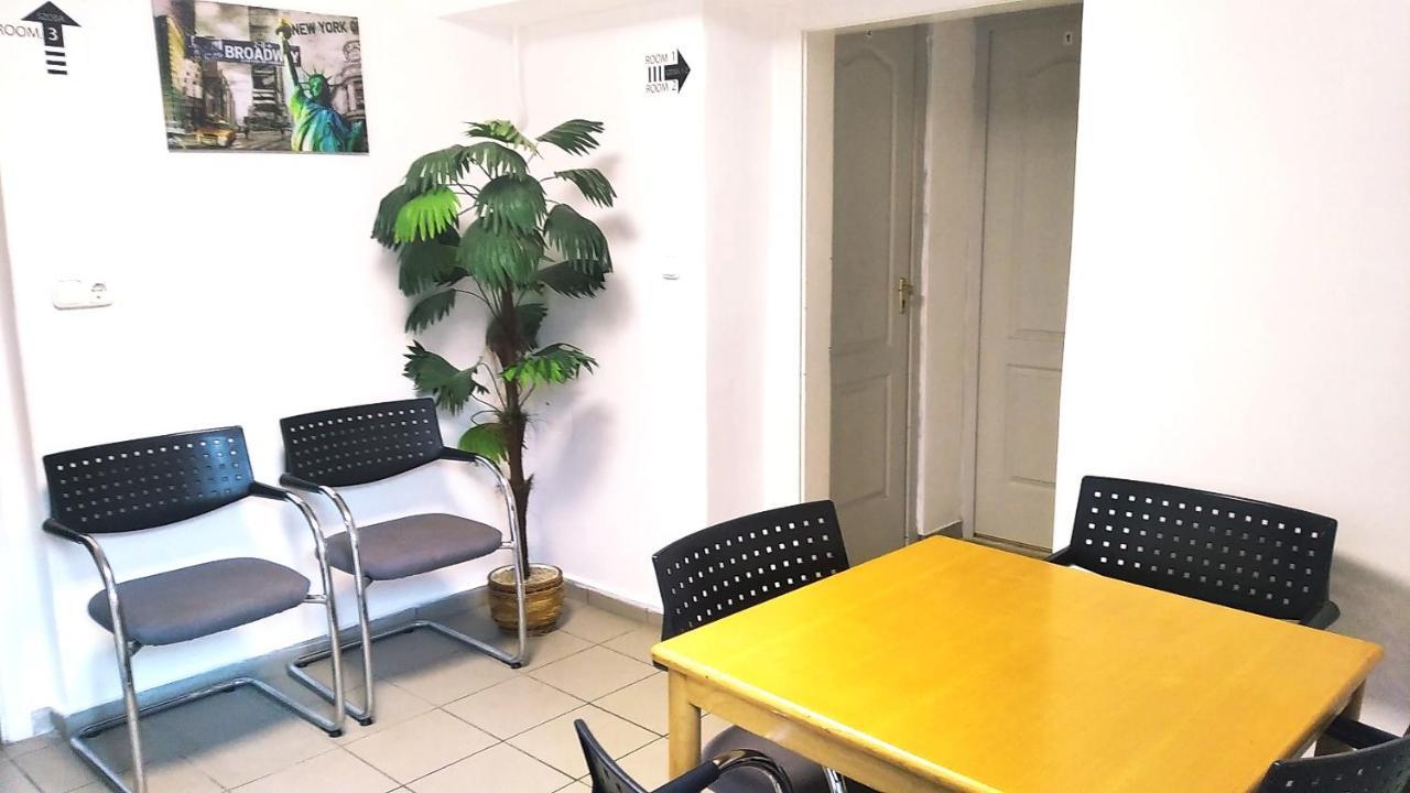 Hostel Maros Дьєр Екстер'єр фото