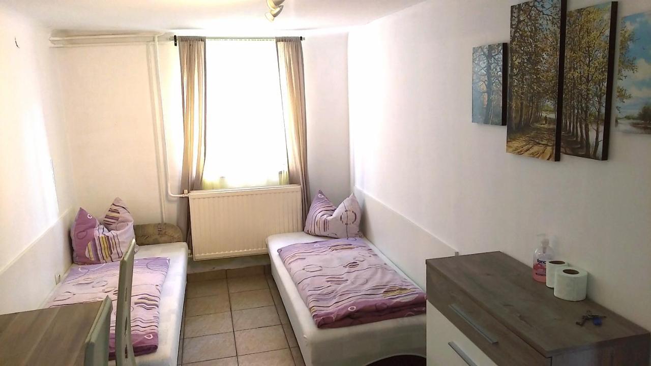 Hostel Maros Дьєр Екстер'єр фото