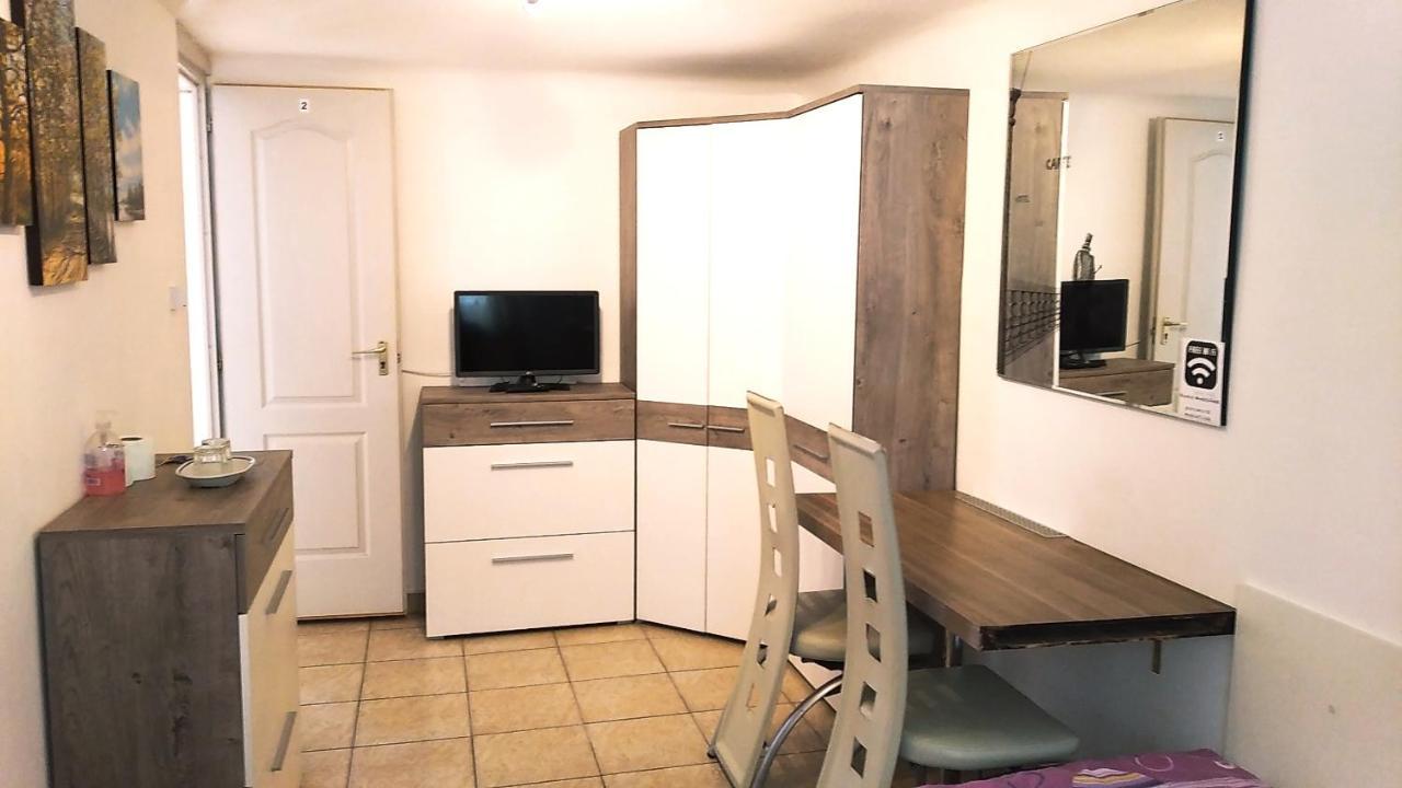 Hostel Maros Дьєр Екстер'єр фото