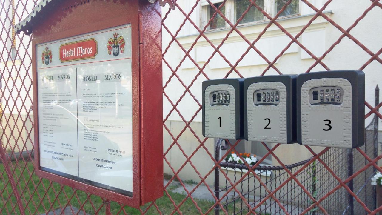 Hostel Maros Дьєр Екстер'єр фото